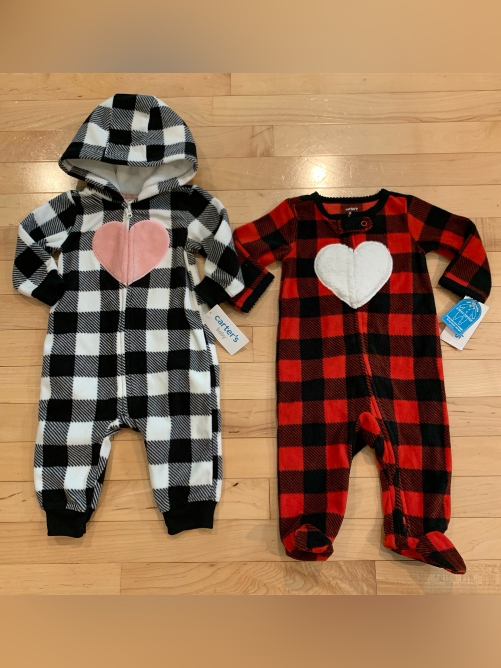 New! Carter's Baby Set of 2 Fleece Sleep and Plays Girls Size 6 Months Sleepers
